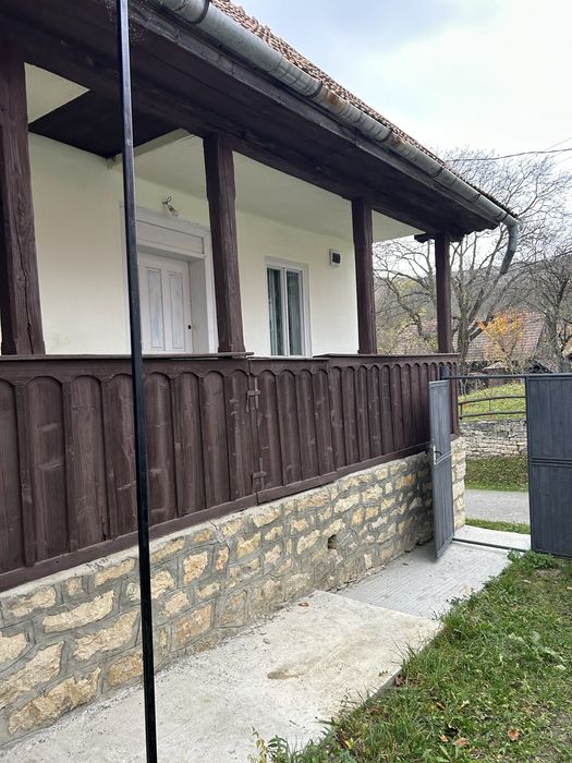 Vind casa de locuit cu CF