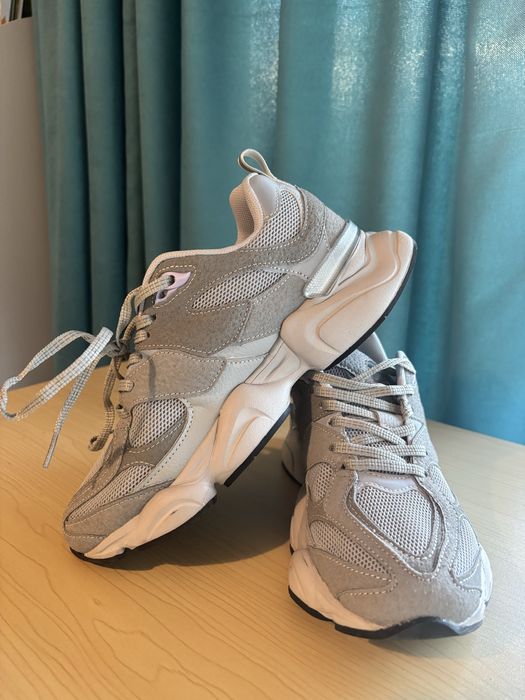 Дамски маратонки