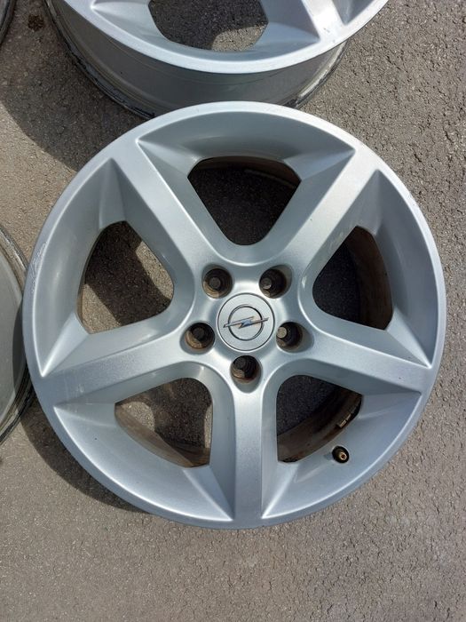 Лети (алуминиеви)джанти  17" 5х110 Опел  Астра, Зафира.