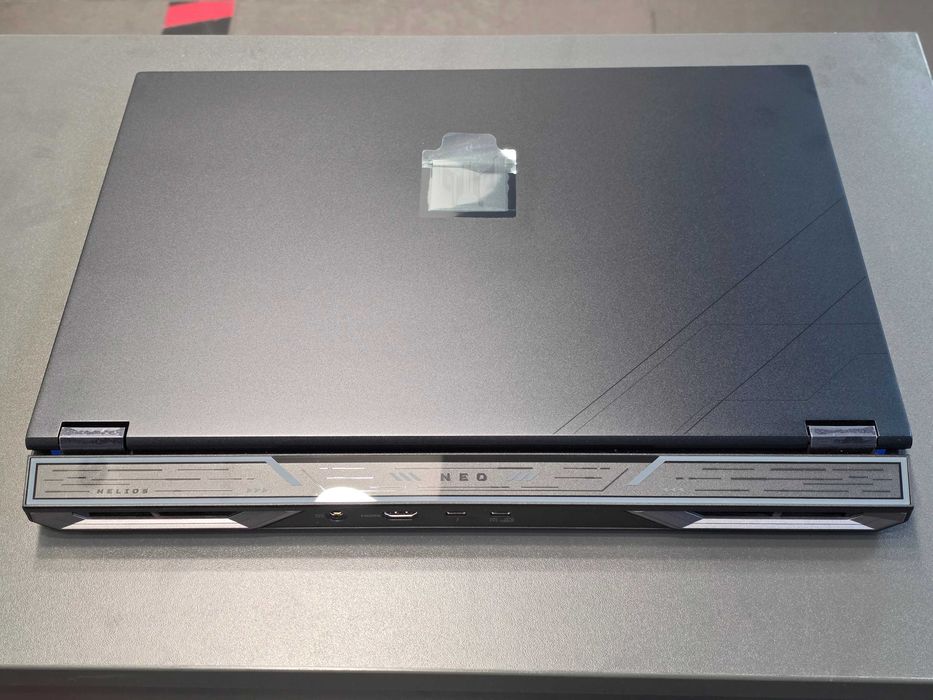 Hope Amanet P7 Laptop Gaming ACER Predator Helios 18AI / ULTRA 9 / RTX 5070Ti