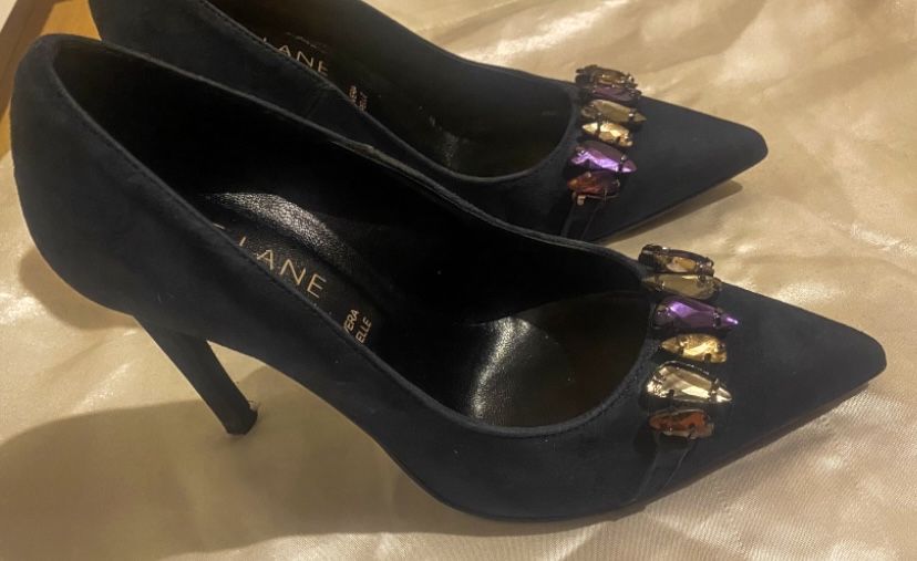 Дамски обувки токчета