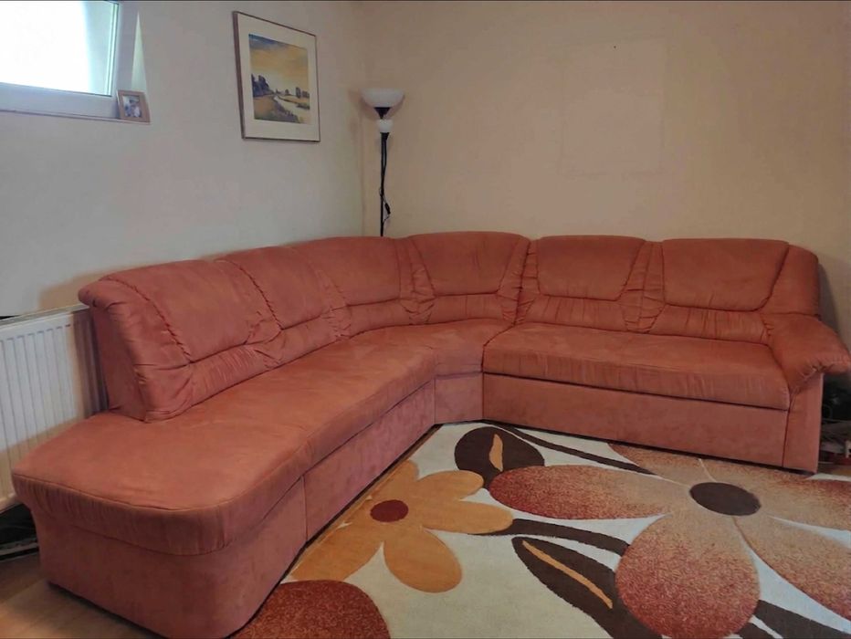 Coltar extensibil cu lada de depozitare + covor bonus