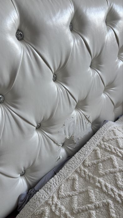 Продам кровать доя спальни