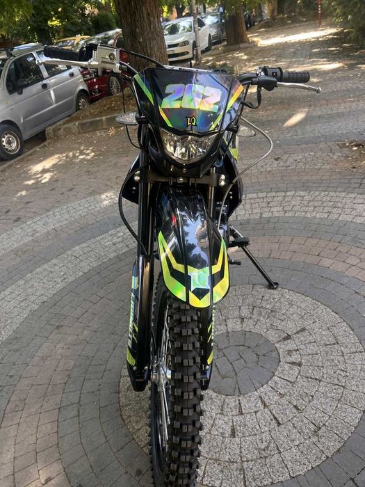 !ЧИСТО НОВ! Ендуро мотор 300CC