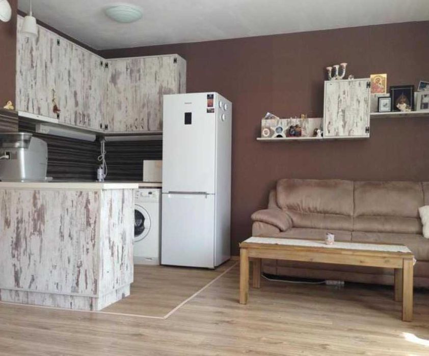 Двустаен апартамент в Карпузица