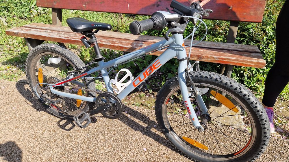 Bicicleta Cube 20"