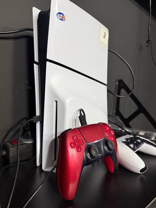 Продаются PS5 - с дисководом и без + много игр