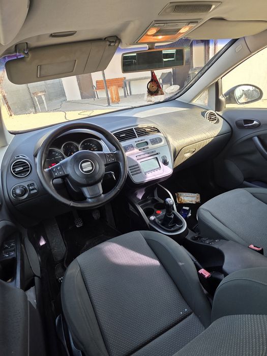 Dezmembrez seat altea