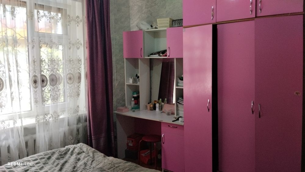 Срочно продается 2-х ком.квартира.