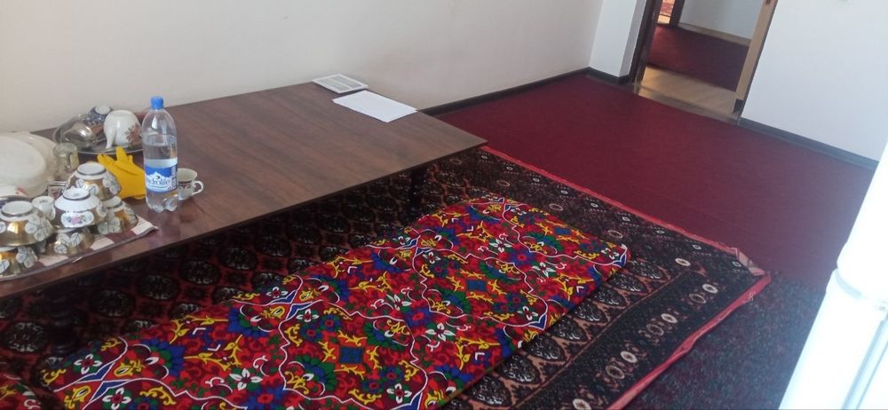 Koʻna hamkorbank roʻparasinda kv