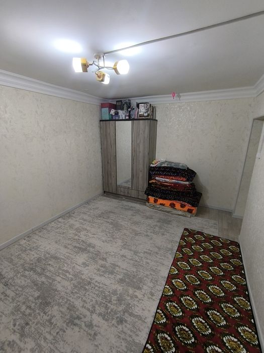 2 х комнатную квартиру Спутник 1.С ремонтом . В деревянном доме. Огоро