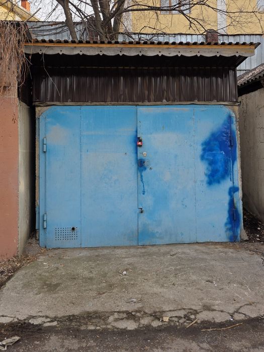 Сдам в аренду капитальный гараж 6×3 м.