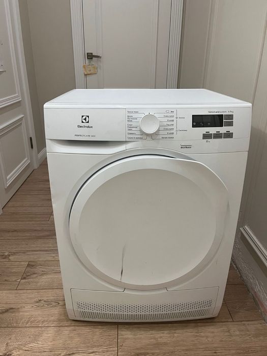 Продам сушильную машину Electrolux