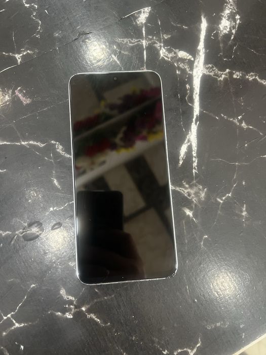 Honor A 8x telefon pochti yangi yaxshi ishlaydi