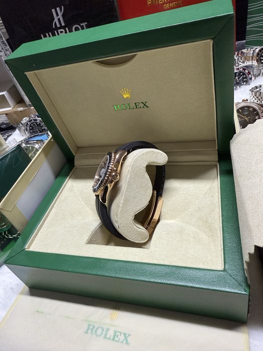 Rolex 41 mm, AUTOMATIC- full box