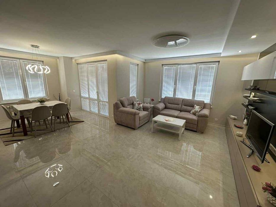 Дава се под наем Четиристаен апартамент в София, Манастирски ливади - 155 кв.м за 1500 € - Снимка #1