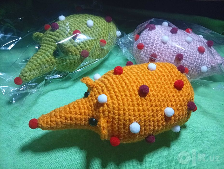 Вязаные ежики игрушки