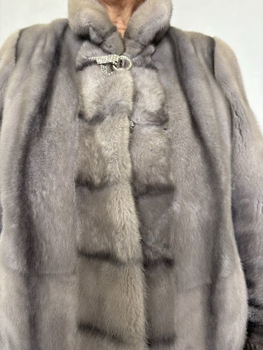 Шуба в отличном состояний