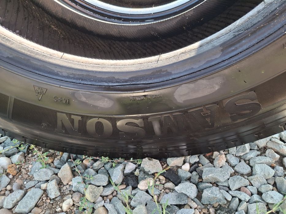 Cauciucuri 315.60pe 22.5