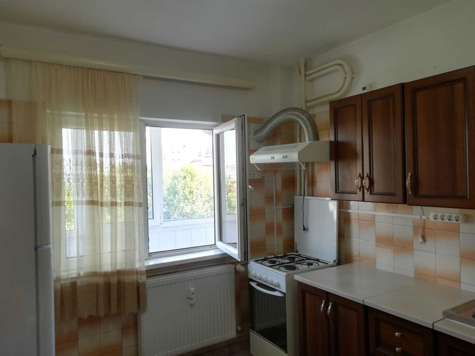 Închiriez apartament 2 camere zona Tineretului
