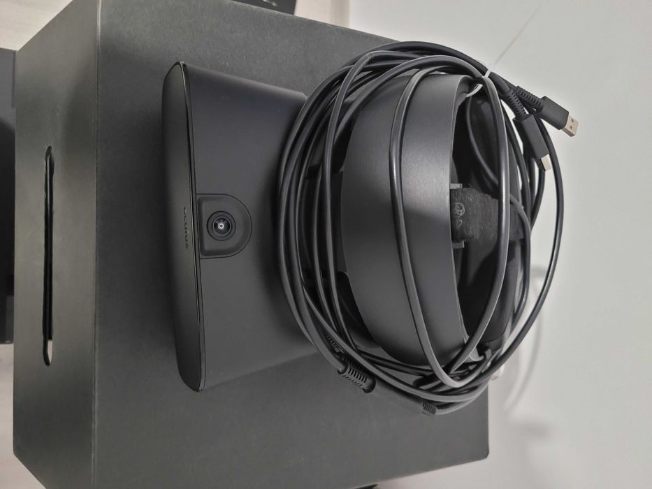 Продам бу VR Oculus Rift S