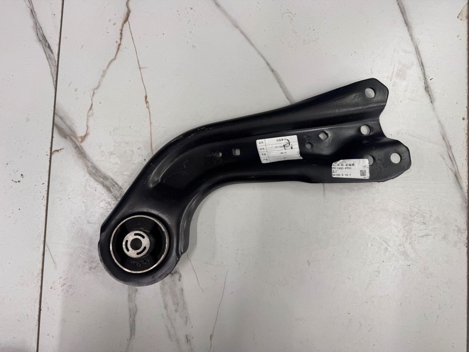 Рычаг задний Changan Uni-V