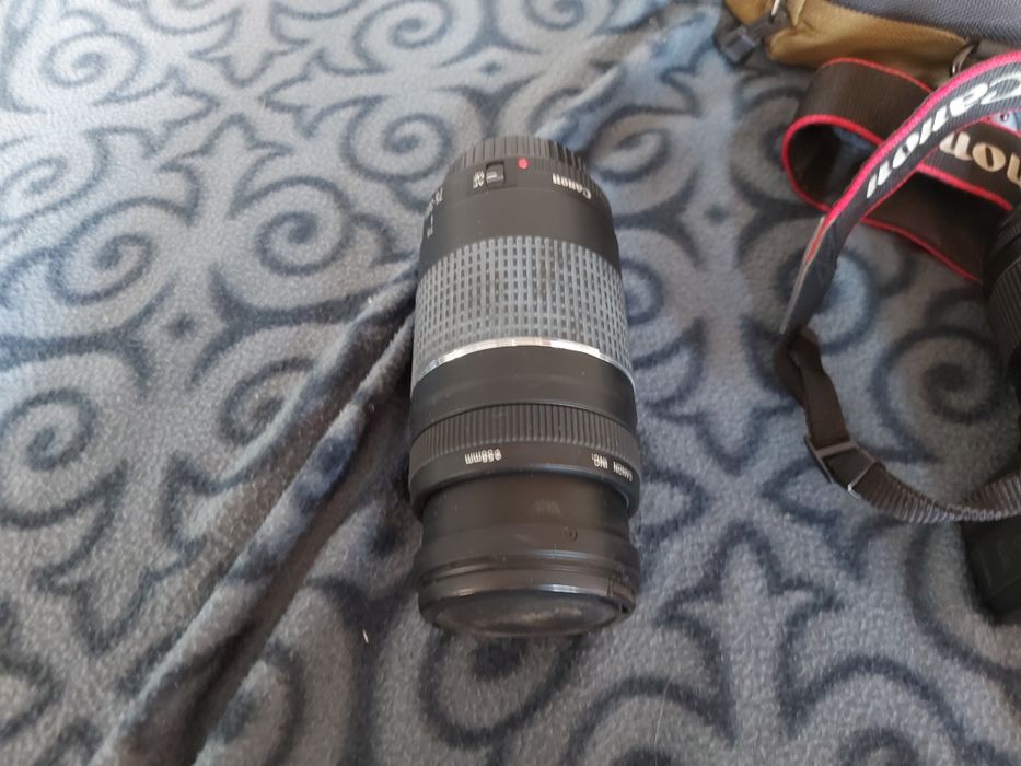 Фотоаппарат Canon  EOS 550 D.