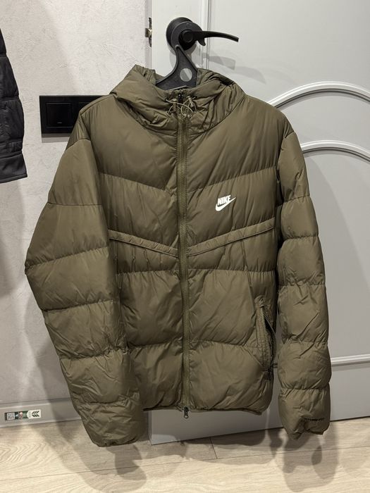 Продам куртка nike найк