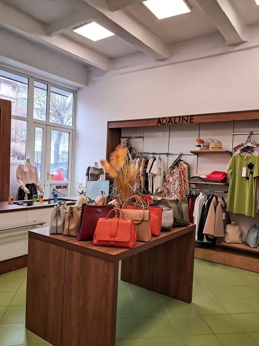 Vând. afacere la cheie-magazin  haine  dama și copii