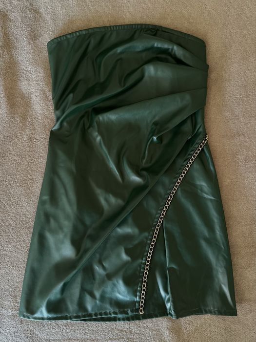 Тъмнозелена кожена рокля