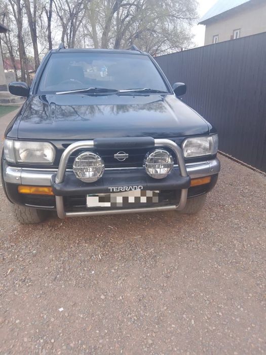 Продам машину Nissan