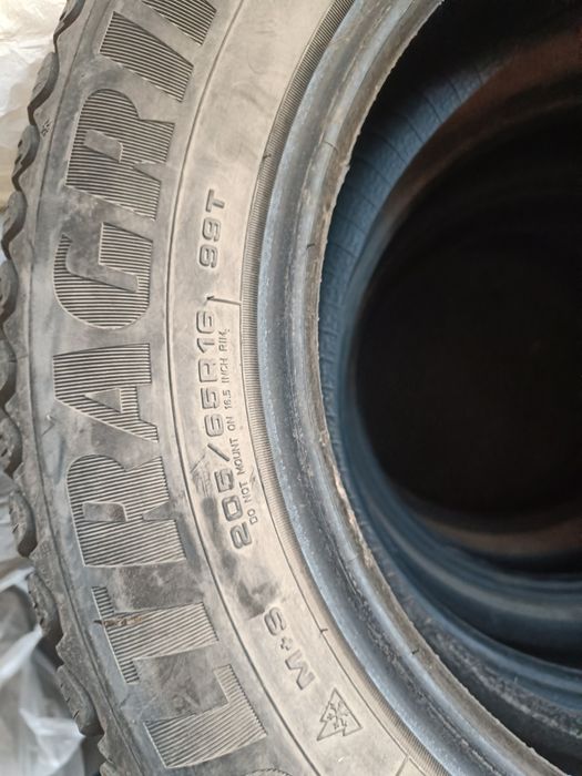 Шины зимние Goodyear