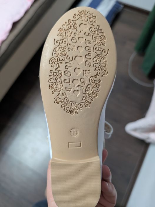 Туфли белые для девочки