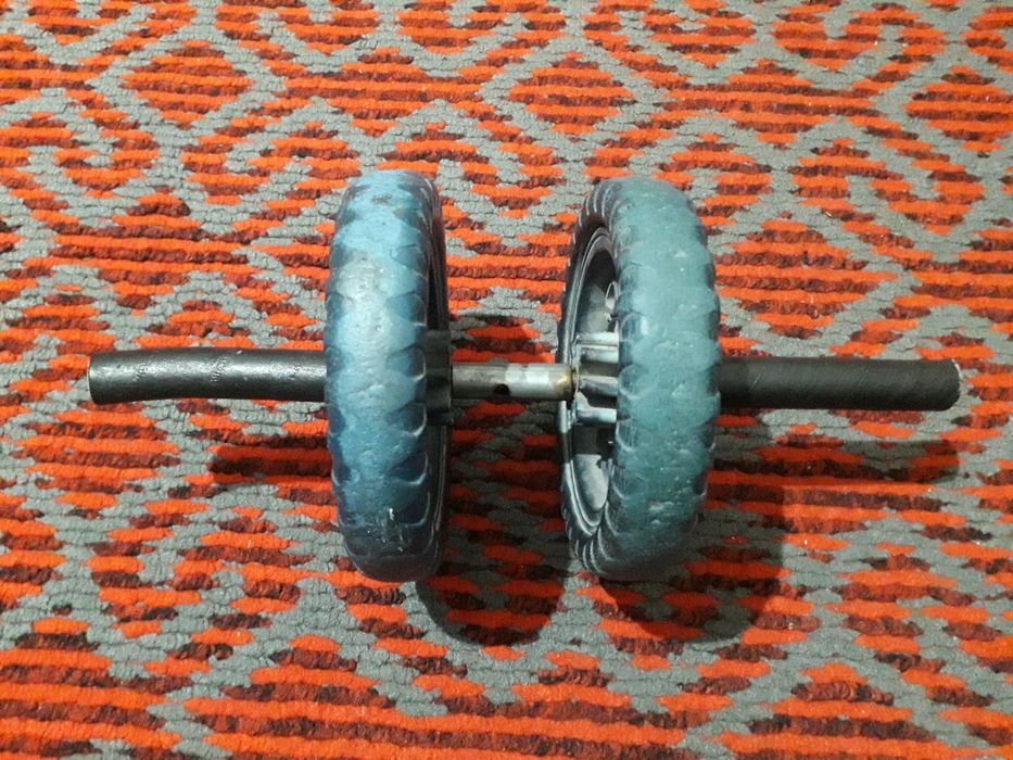 Ролик для накачевания  преса .