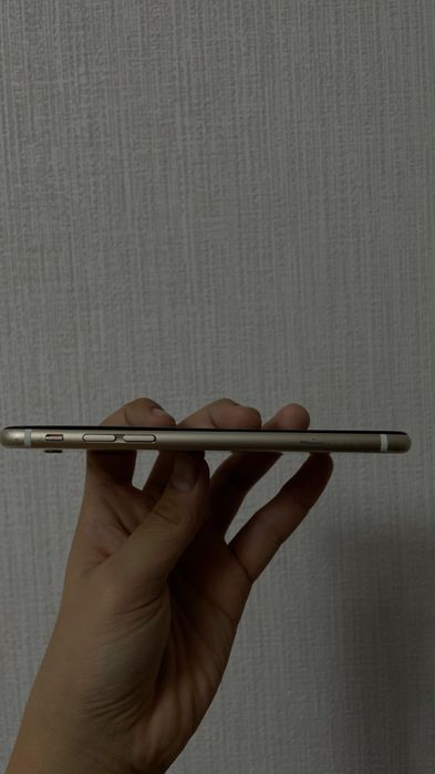 Продам Iphone 6s на запчасти!