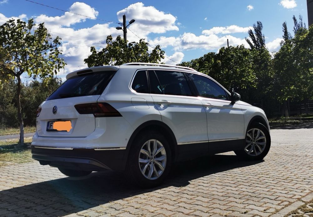 VW Tiguan 2.0 TDI DSG / Virtual Cockpit / Keyless / LED / + Suport 4 biciclete