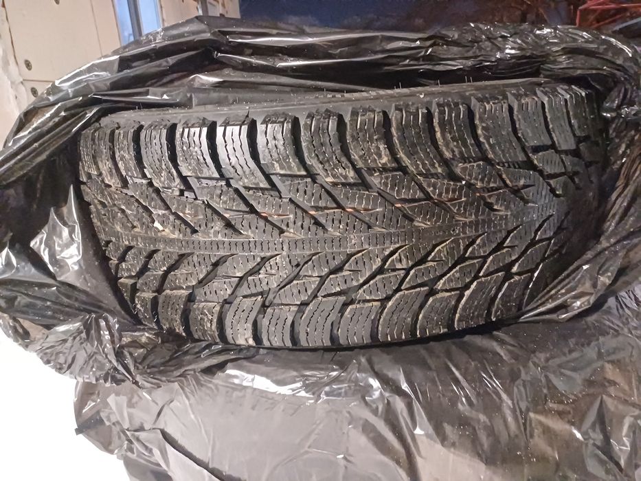 Липучки комплект 215/55 R18