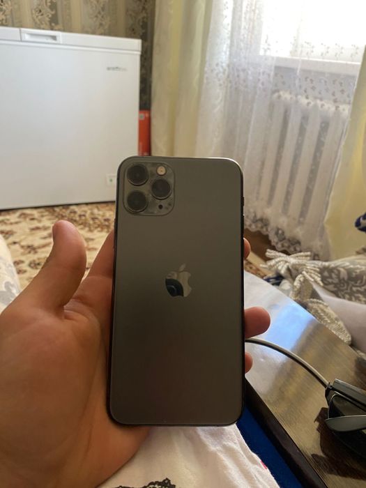 Айфон 11 про каробки нету