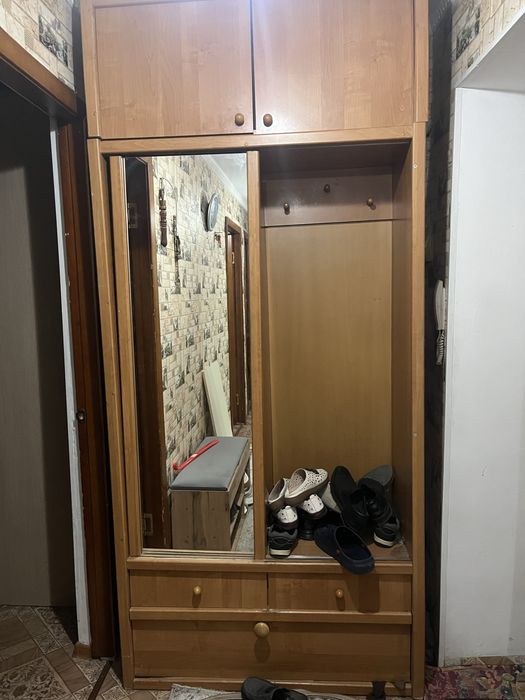 Прихожий шкаф в коридор
