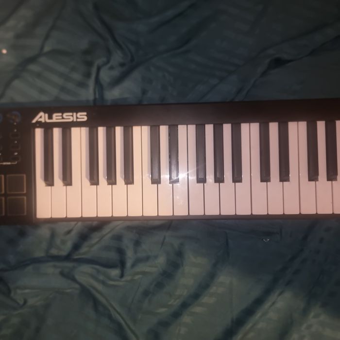 Alesis V49 MIDI Controller 49 clape FL Studio Ableton