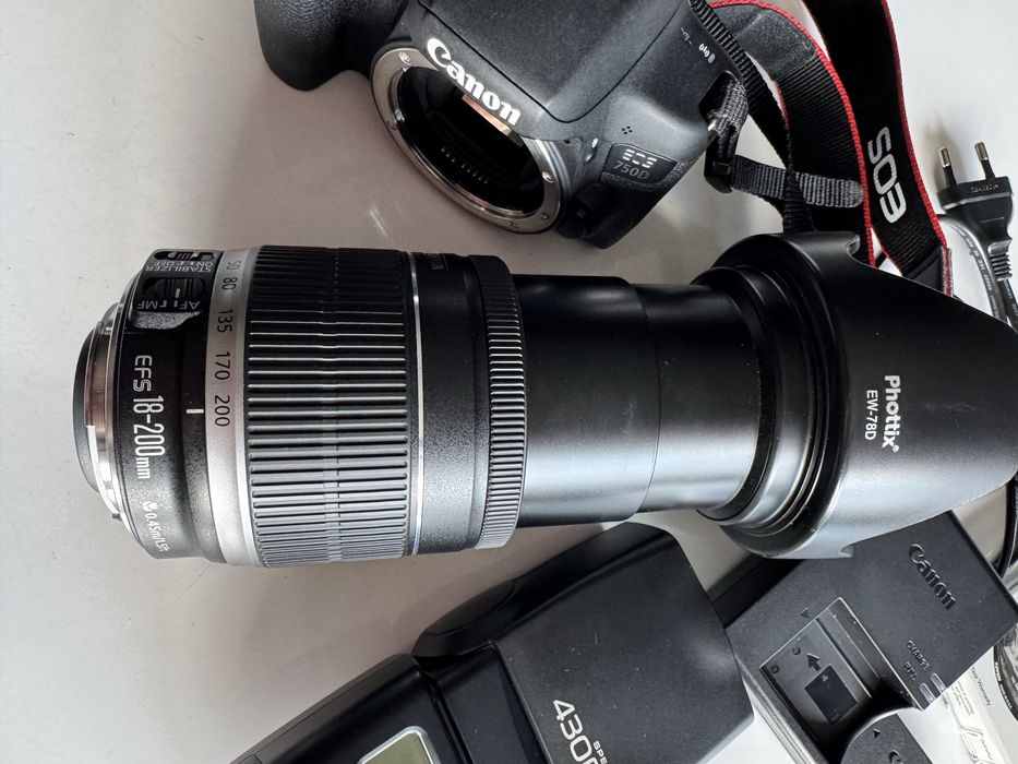 Canon 750 D пълен комплект