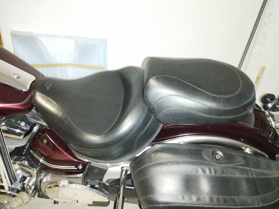 Yamaha Stratoliner седалки Мустанг