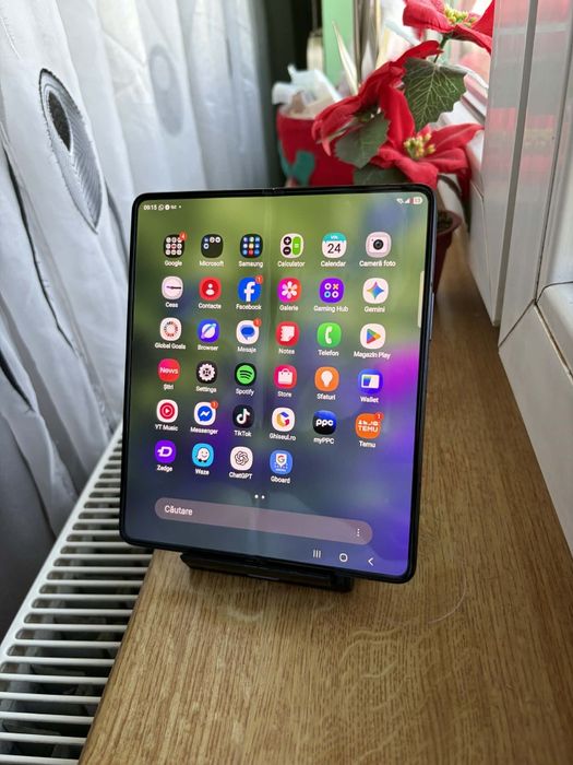 Samsung Galaxy Z Fold5/ 256 gb/12 gb ram