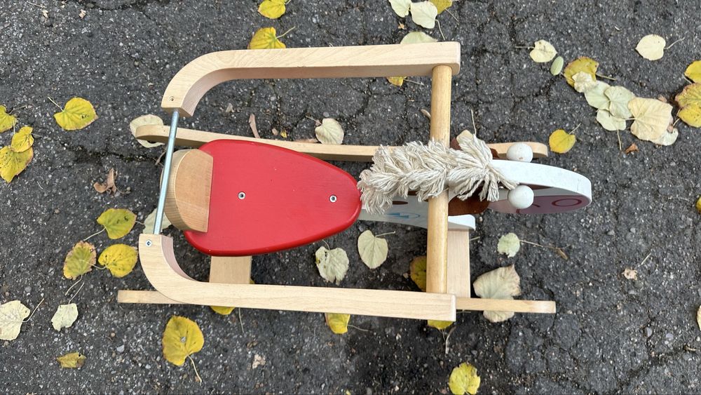 Calut de lemn pentru copi