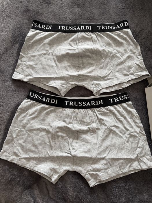 Trussardi set 2 boxeri gri cu banda  neagra marimea M noi originali