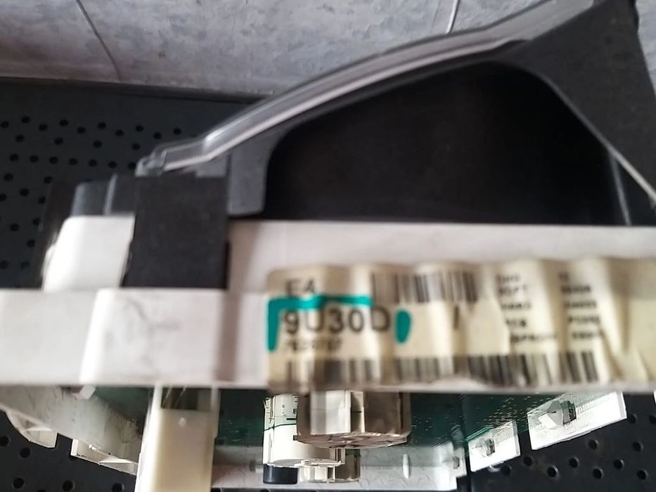 Ceasuri bord diesel nissan note e11 9u30d