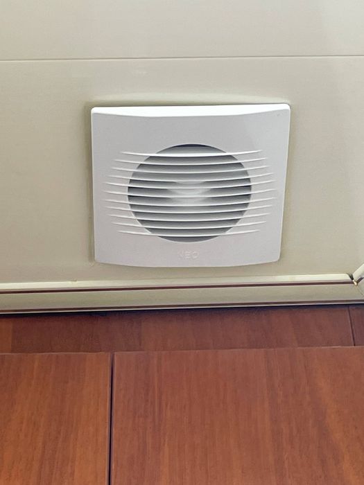 Установка телевизор  стиральный машина  холодильник топли пол Люстра