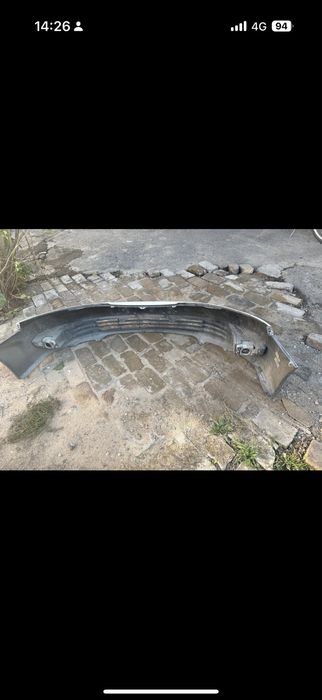 Бампер передний toyota