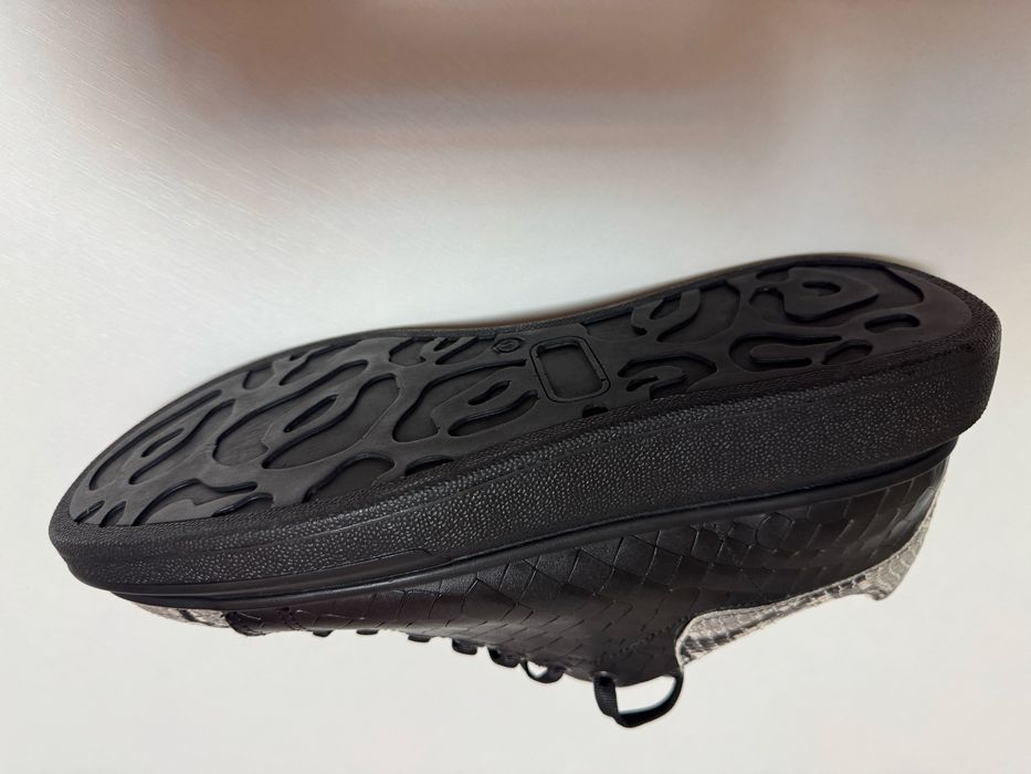 Vand sneakers alb negru