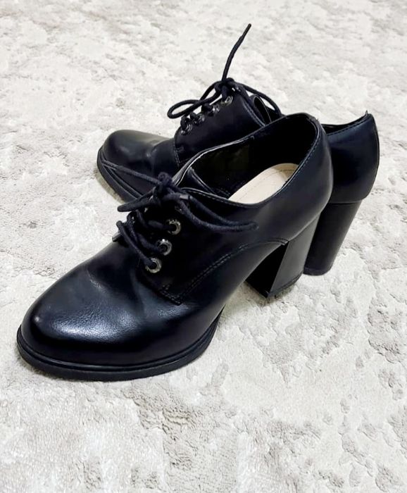 Осенние красивые ботильоны